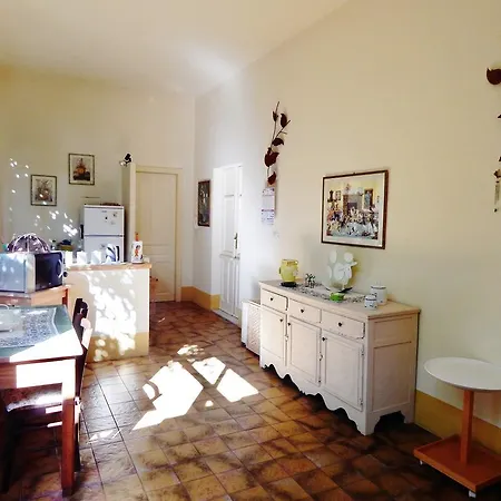 Διαμέρισμα House With Secret Garden In Pula